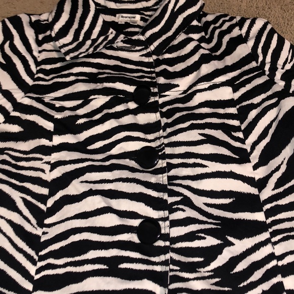 Women’s jacket - Picture 2 of 5